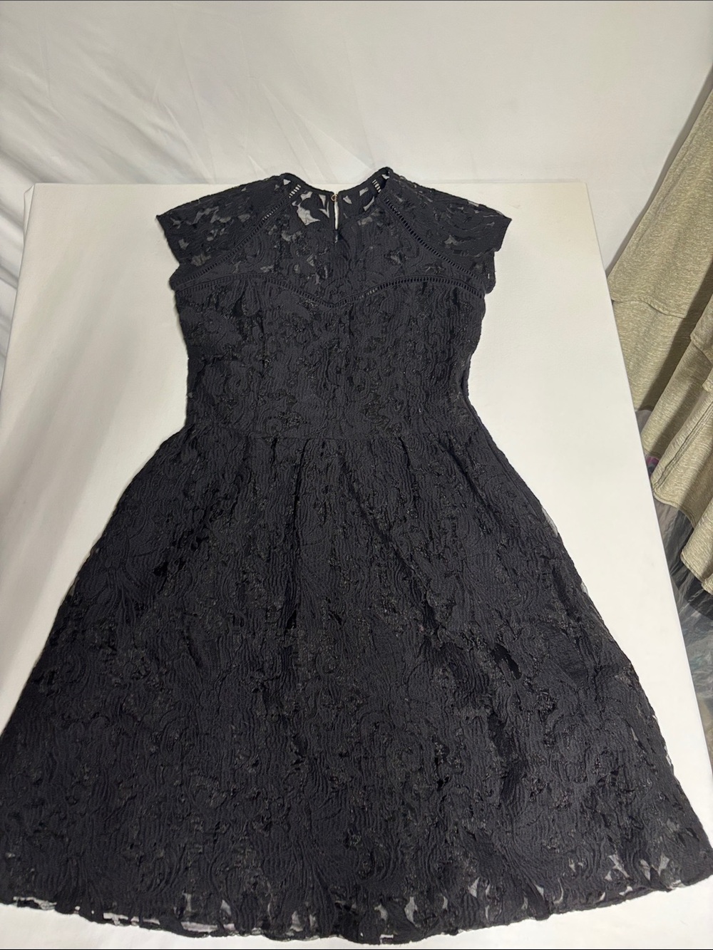 Dolce Vita Black Lace Fit & Flare Dress Women's Small Lined Cap Sleeve Cocktail